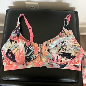 Roxy Multicolor Tropical Bikini Top Size Large